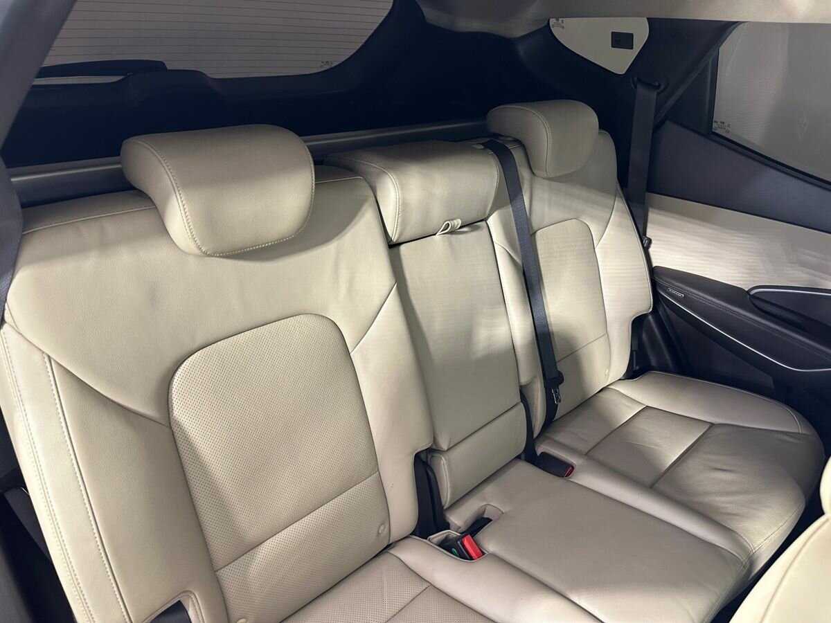 Hyundai Santa Fe 2017 года с пробегом. Фото: #14