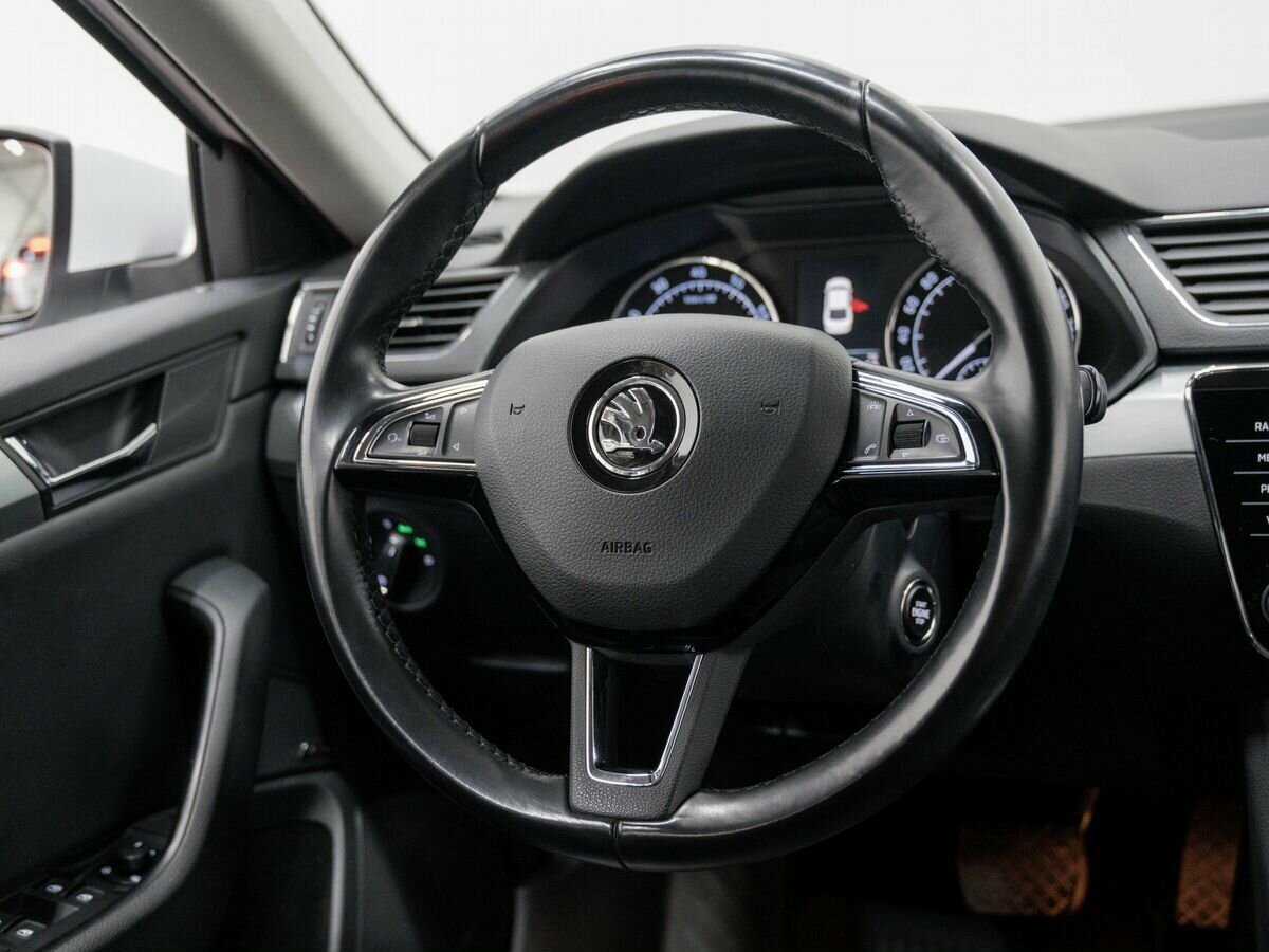 Skoda Superb 2018 года с пробегом. Фото: #11