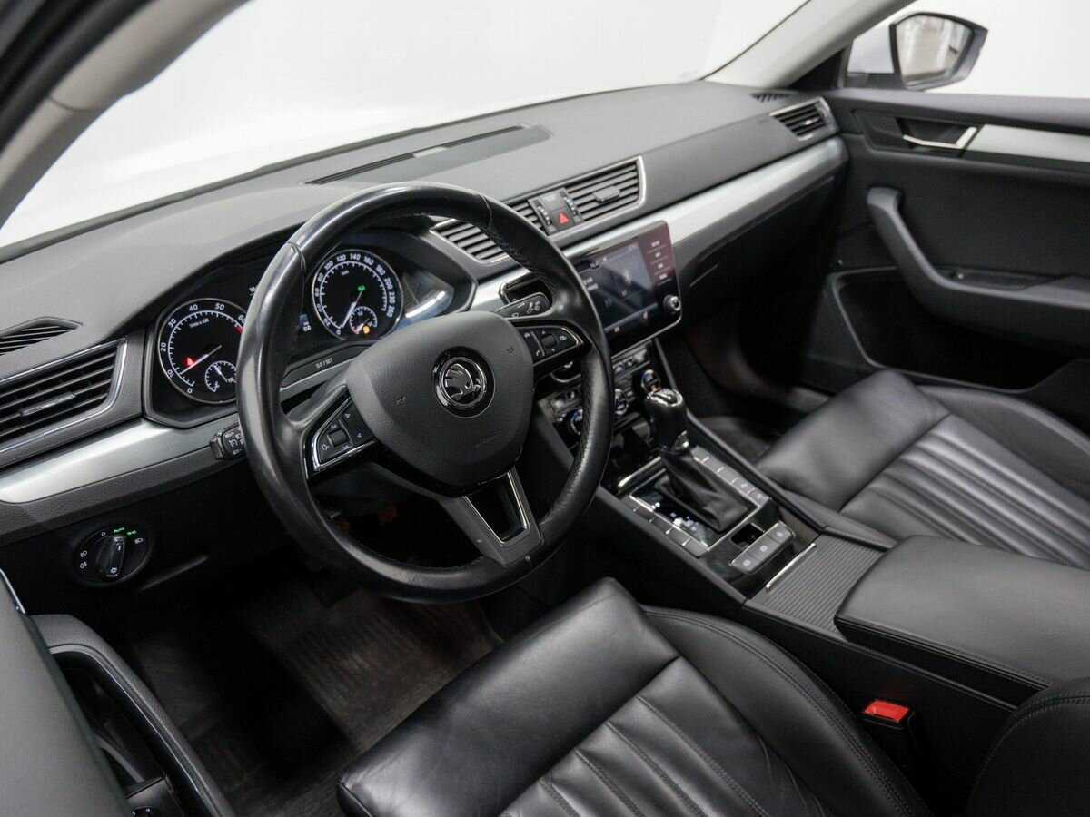 Skoda Superb 2018 года с пробегом. Фото: #13
