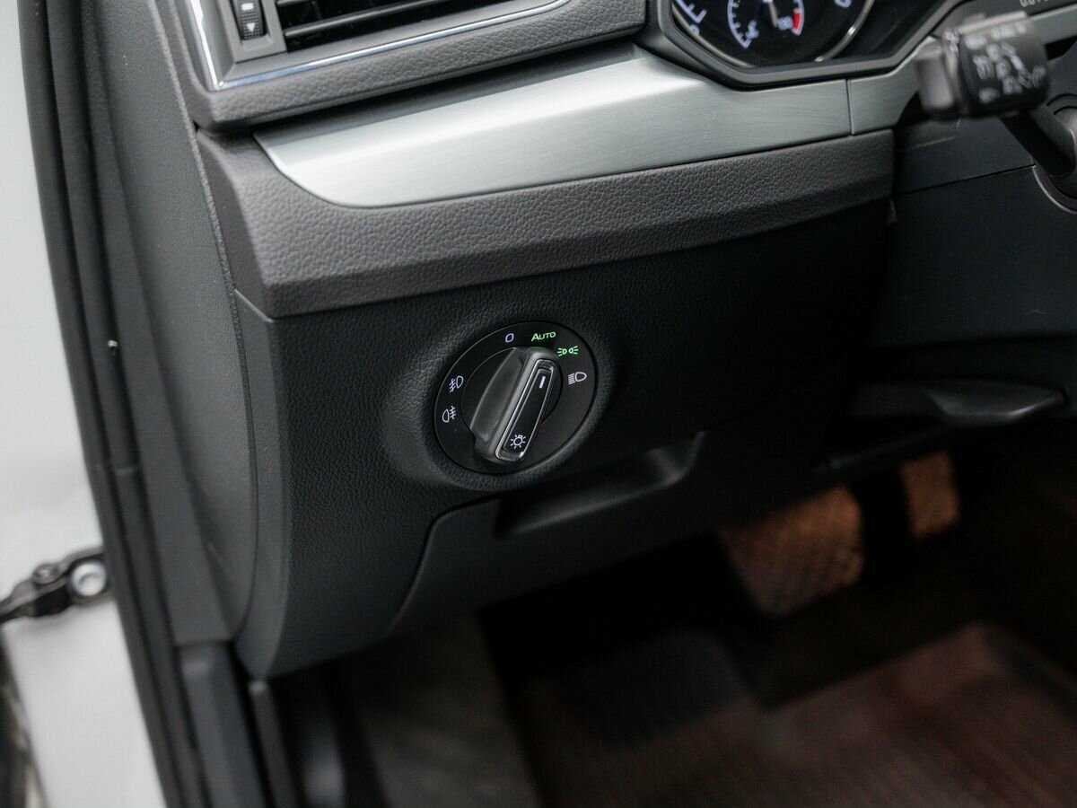 Skoda Superb 2018 года с пробегом. Фото: #18