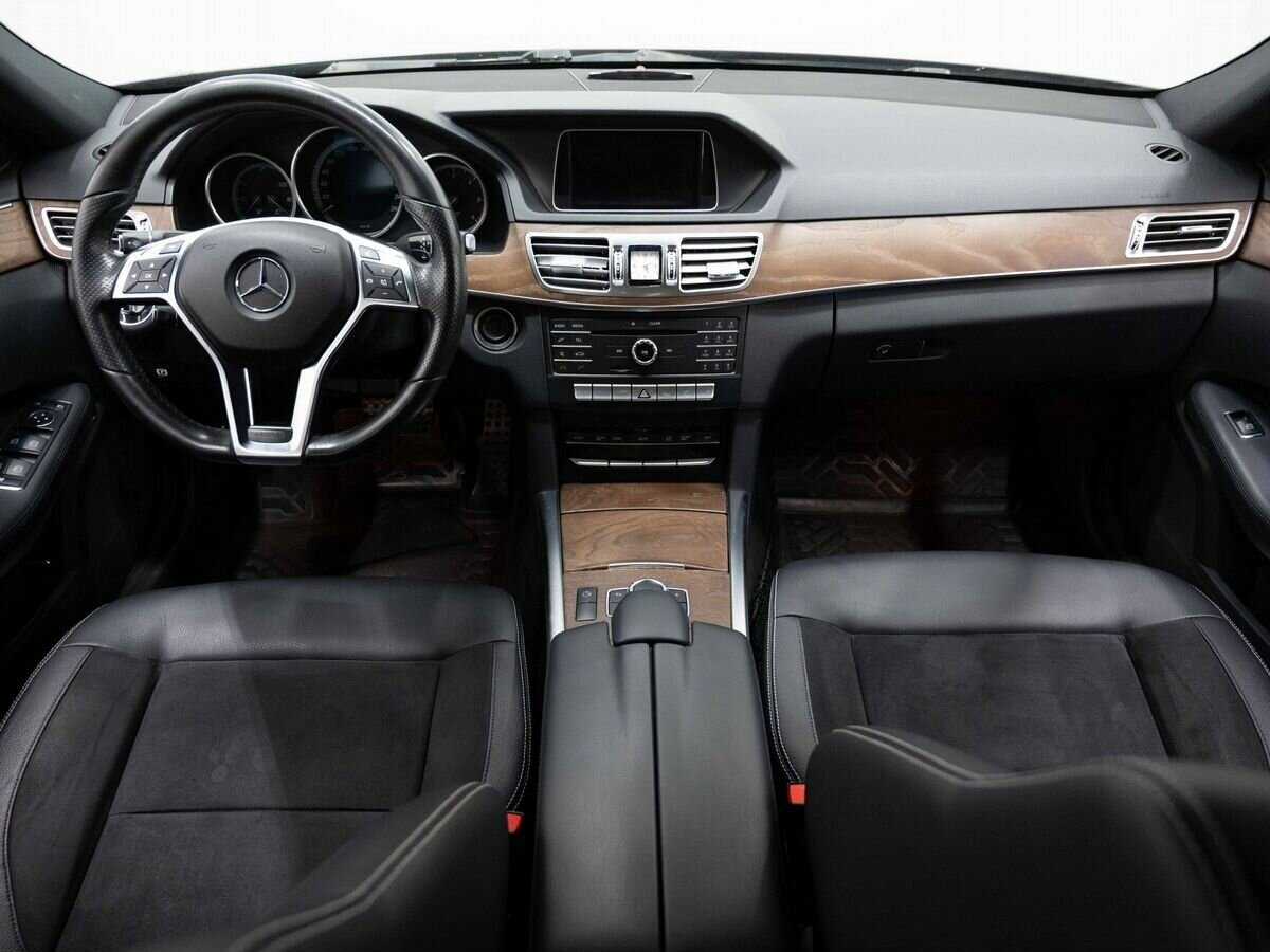 Mercedes-Benz E-Класс 2015 года с пробегом. Фото: #13