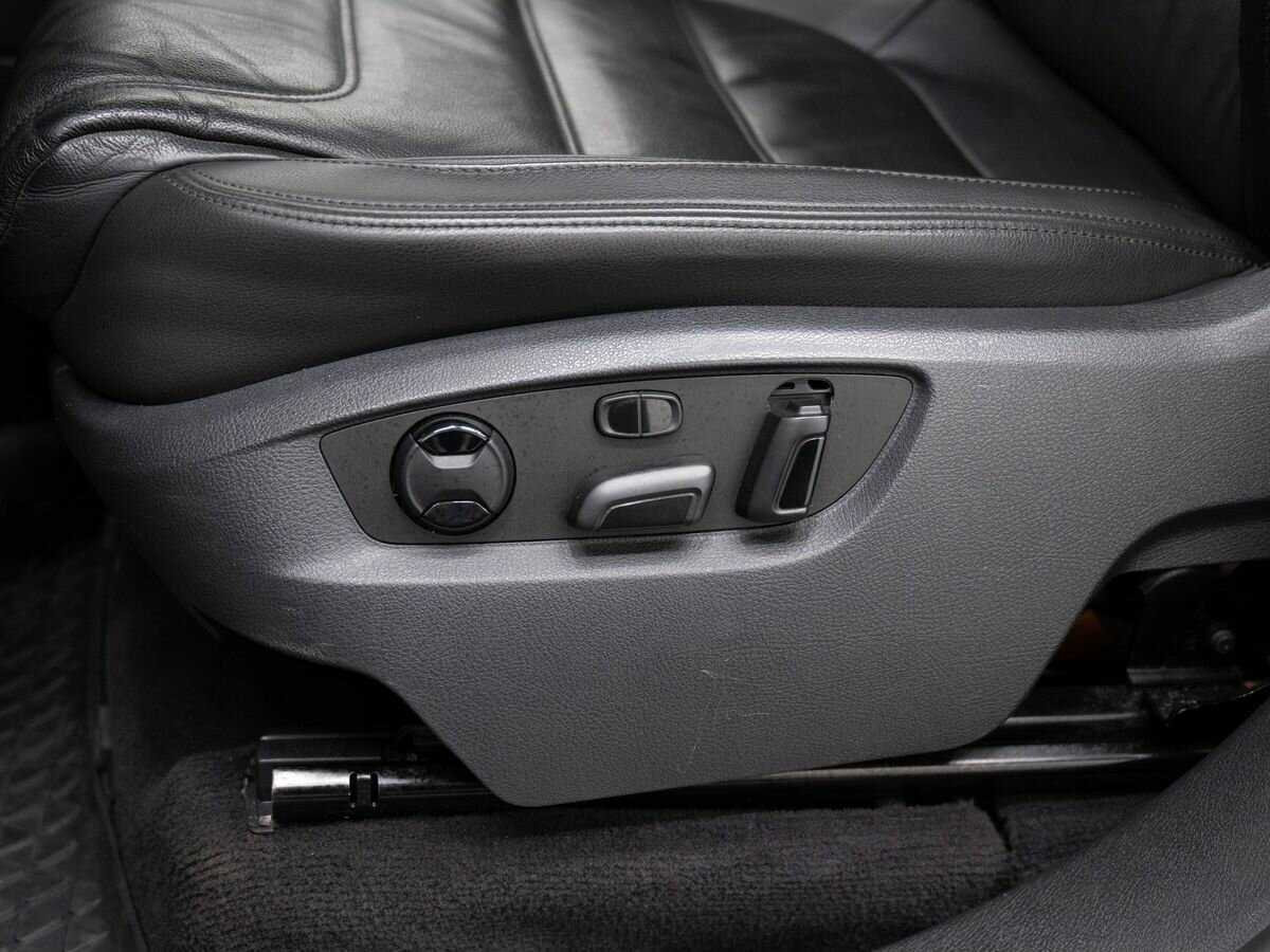 Volkswagen Touareg 2015 года с пробегом. Фото: #15