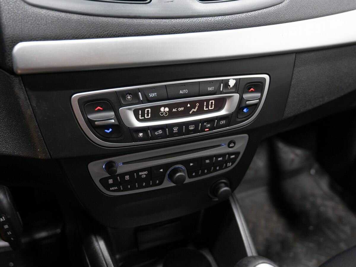 Renault Fluence 2013 года с пробегом. Фото: #17