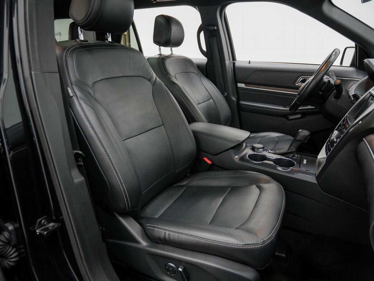 Ford Explorer 2017 года с пробегом. Фото: #7