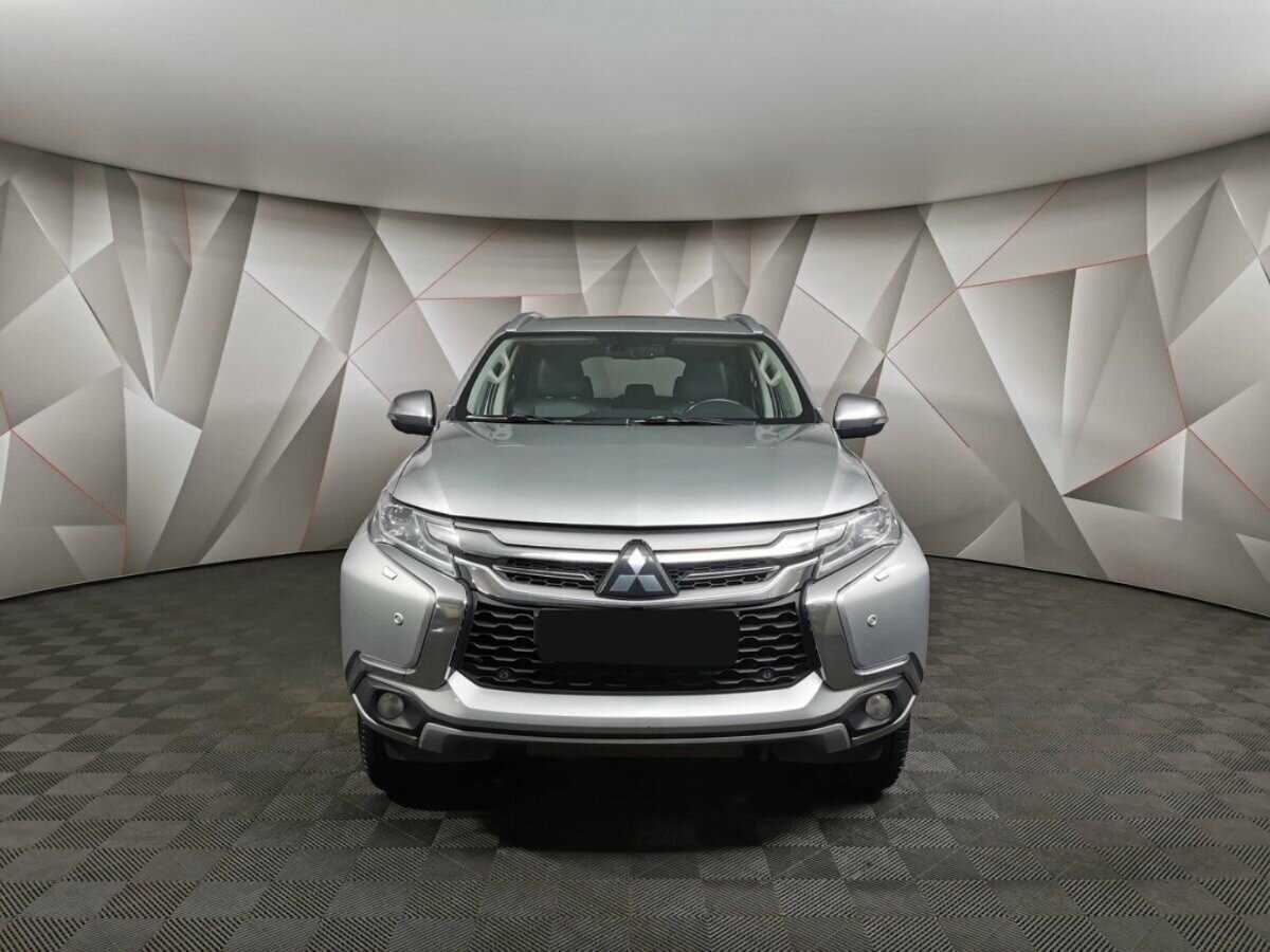 Mitsubishi Pajero Sport 2017 года с пробегом. Фото: #6