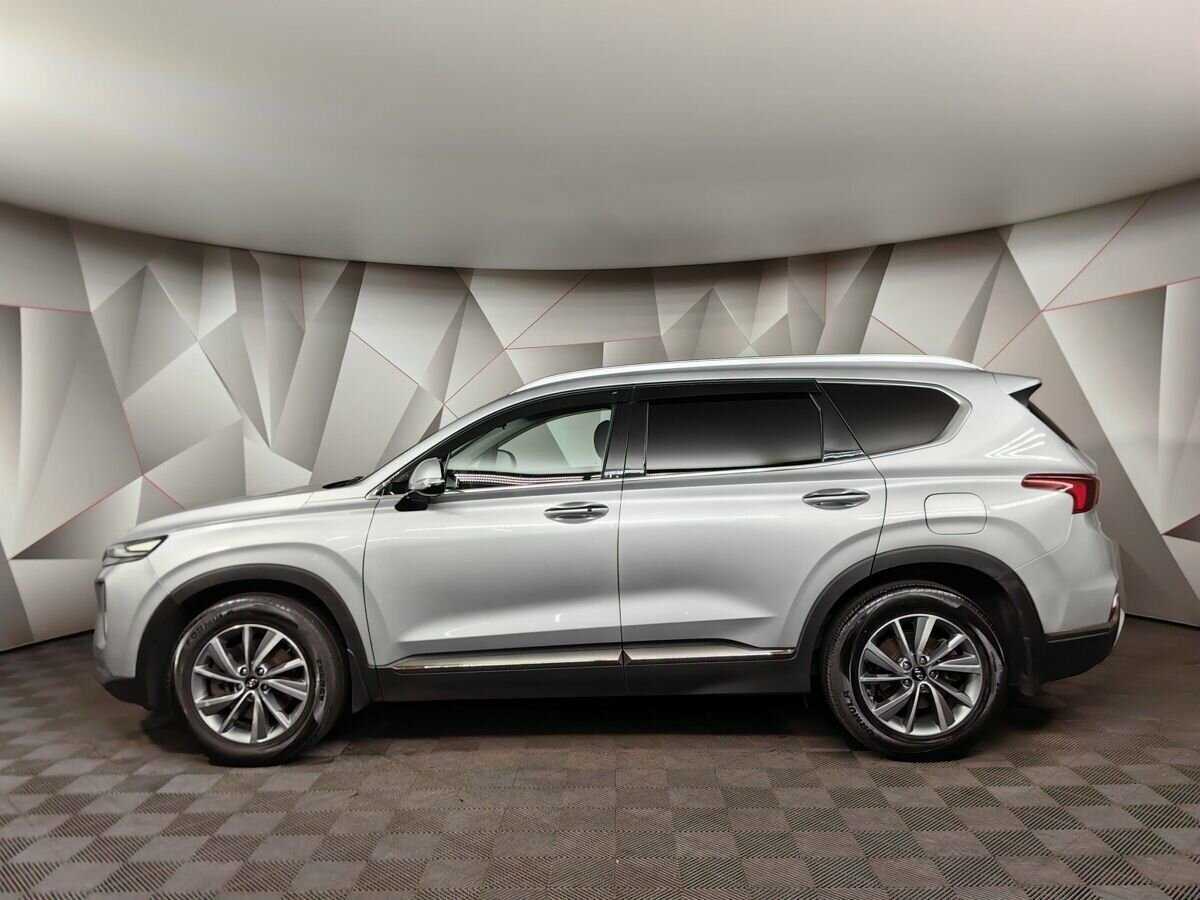 Hyundai Santa Fe 2019 года с пробегом. Фото: #4