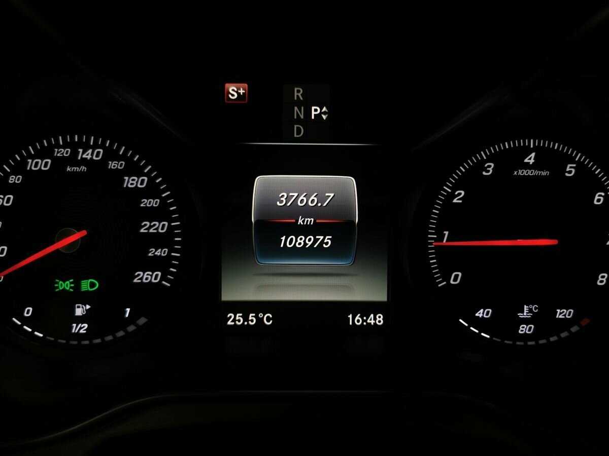 Mercedes-Benz C-Класс 2015 года с пробегом. Фото: #15