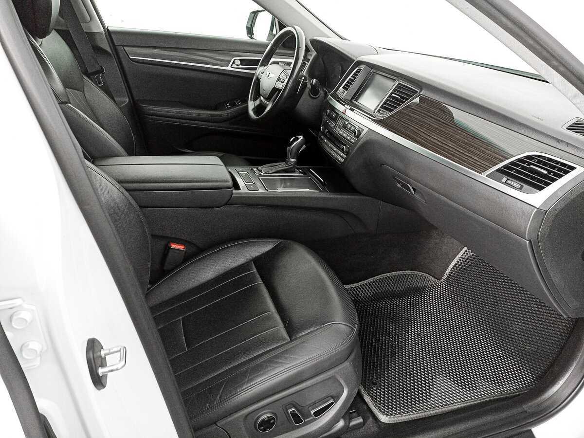 Hyundai Genesis 2016 года с пробегом. Фото: #8