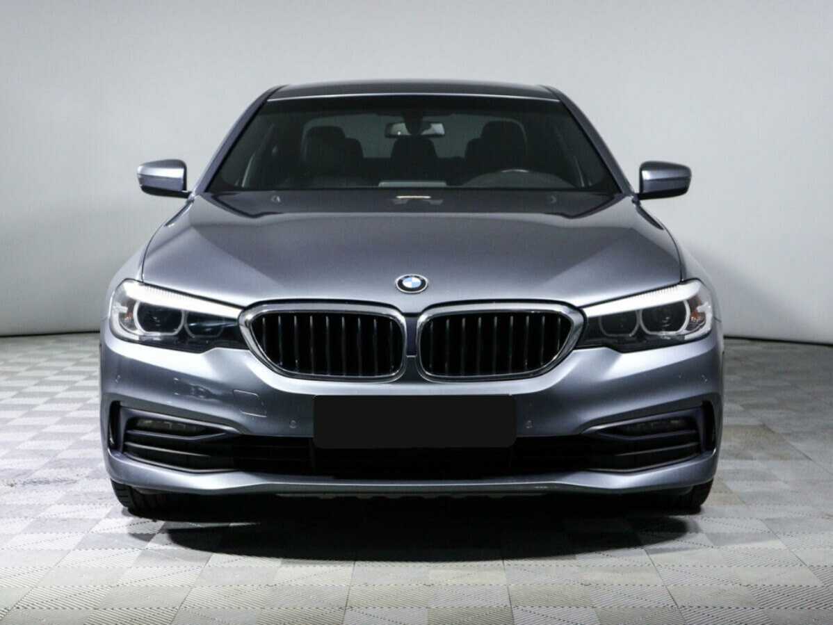 BMW 5 серии 2019 года с пробегом. Фото: #1