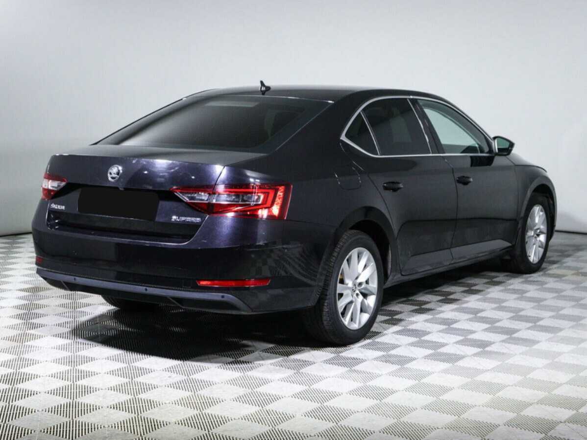 Skoda Superb 2019 года с пробегом. Фото: #4