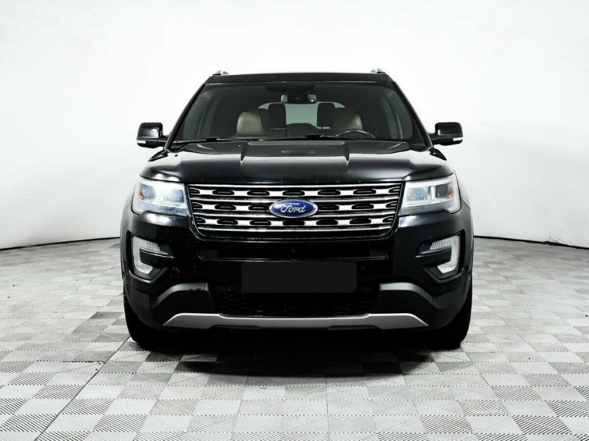 Ford Explorer 2016 года с пробегом. Фото: #1