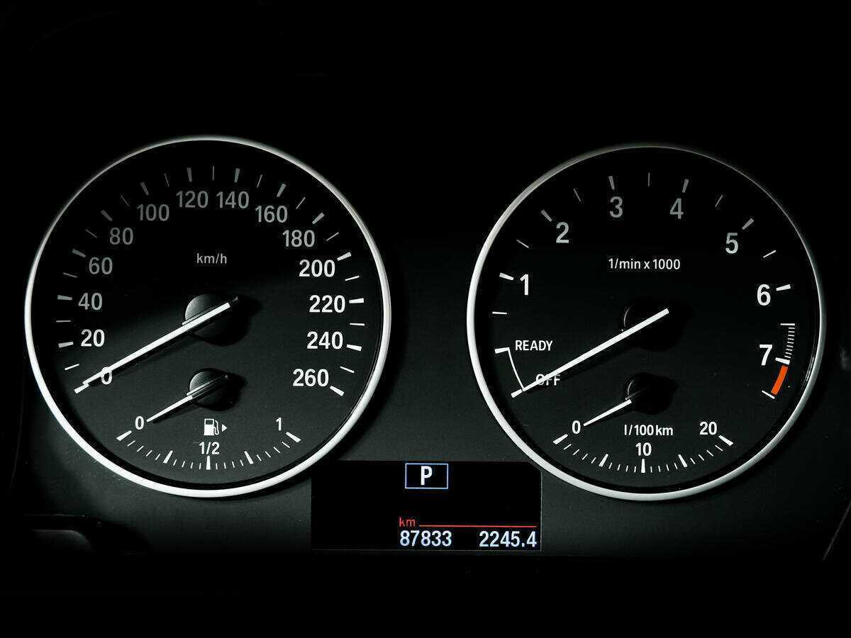 BMW 1 серии 2016 года с пробегом. Фото: #9