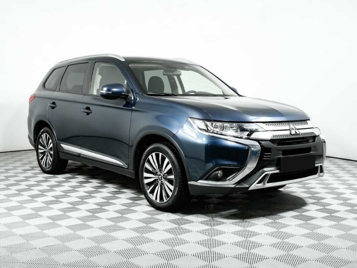 Mitsubishi Outlander 2018 года с пробегом. Фото: #2