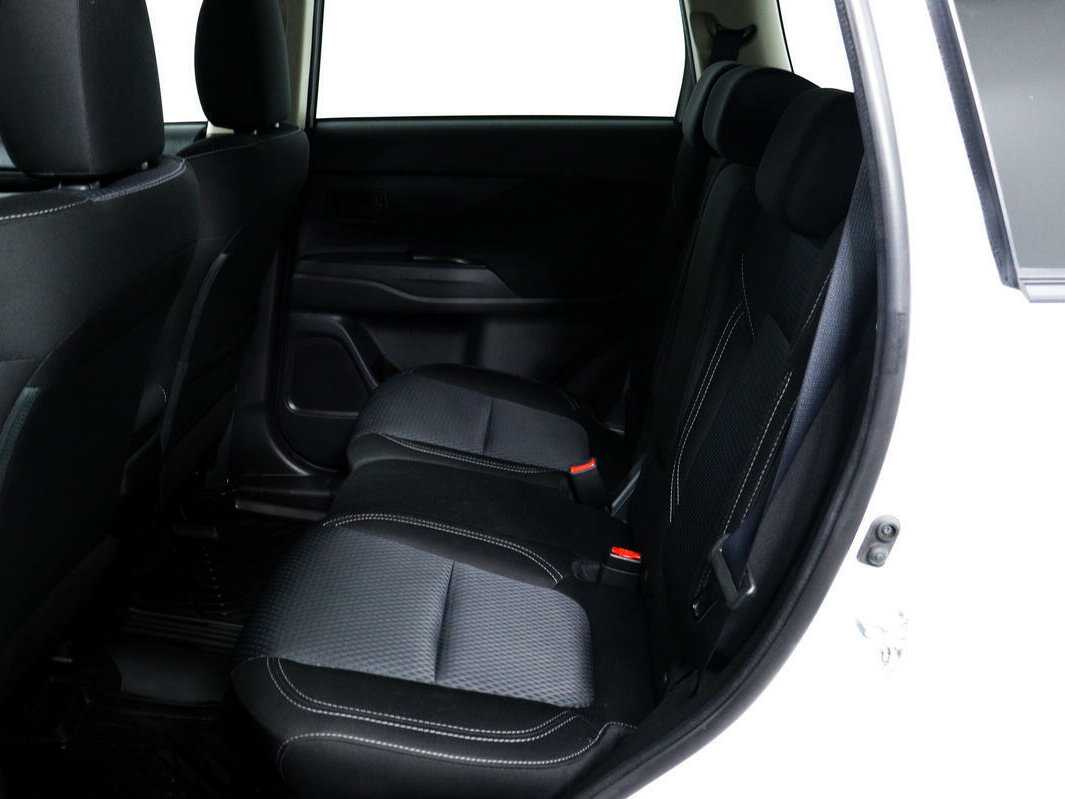 Mitsubishi Outlander 2021 года с пробегом. Фото: #9