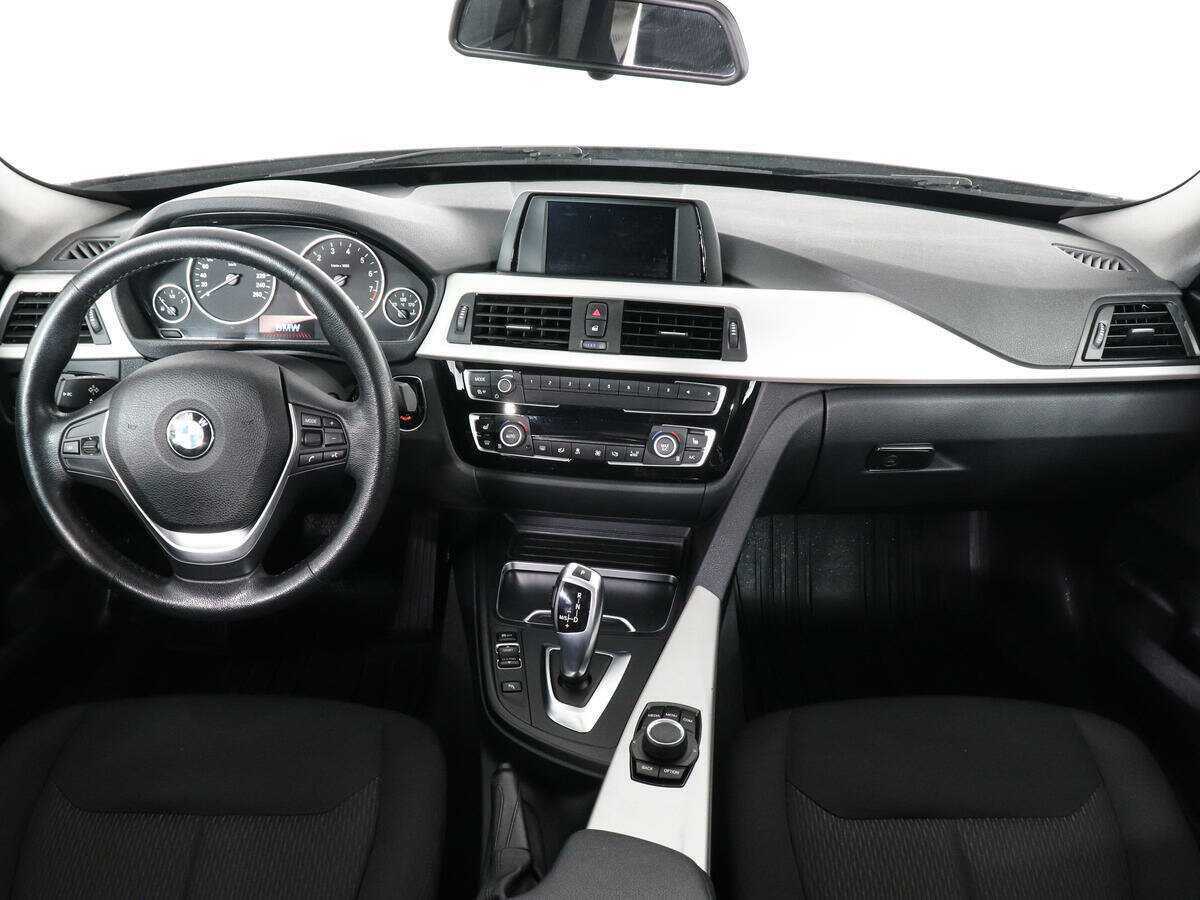 BMW 3 серии 2017 года с пробегом. Фото: #10