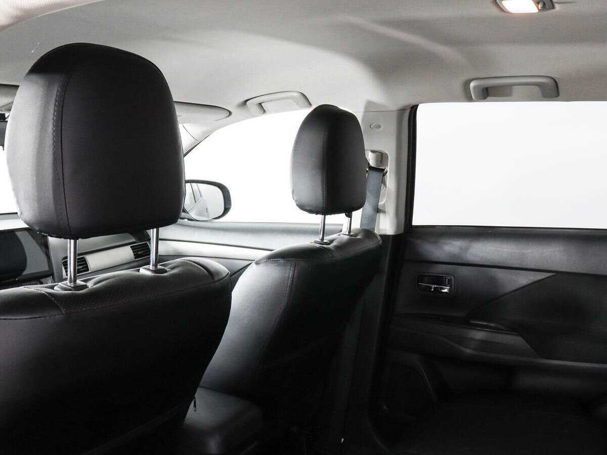 Mitsubishi Outlander 2018 года с пробегом. Фото: #11