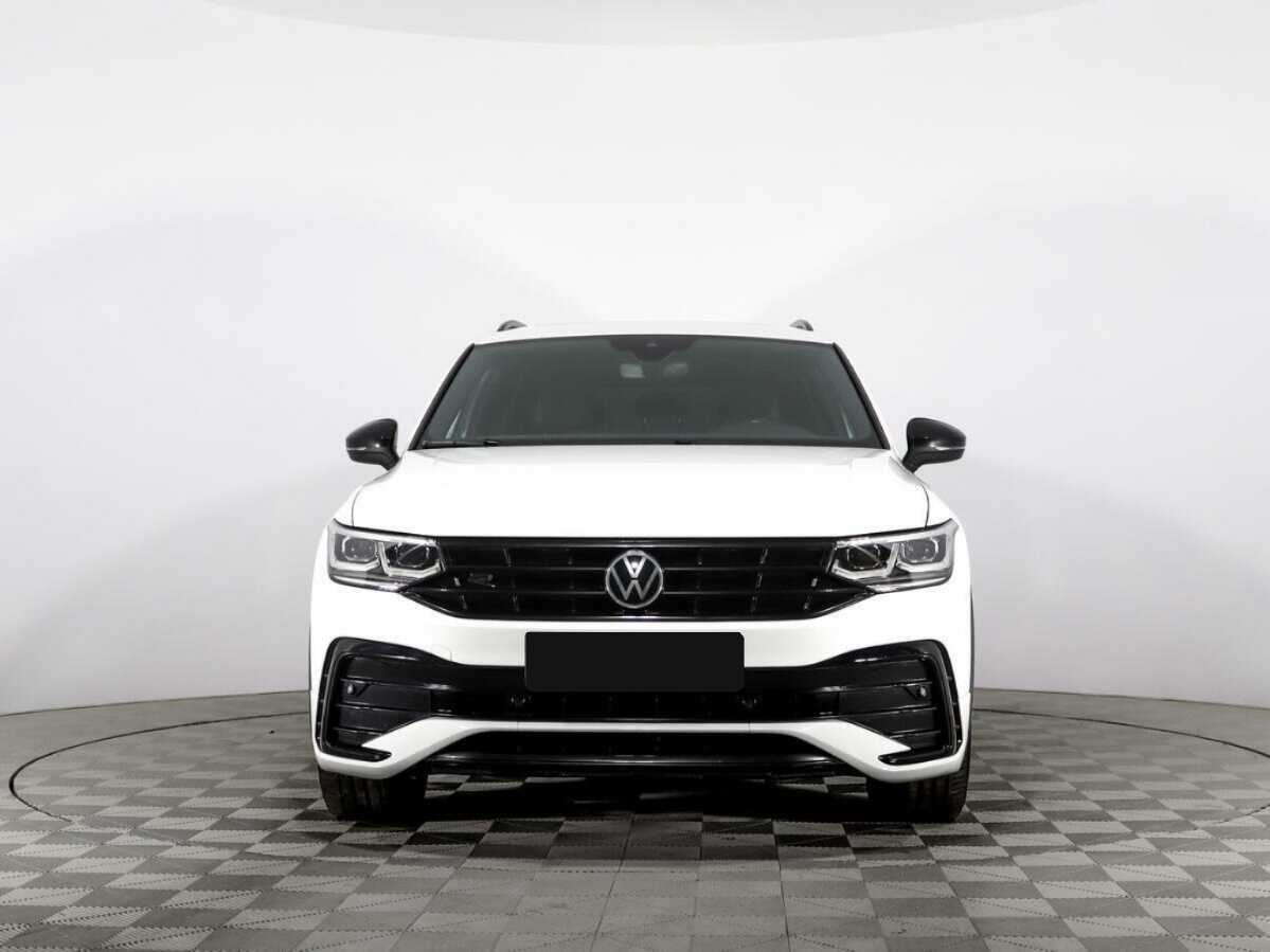 Volkswagen Tiguan 2021 года с пробегом. Фото: #1