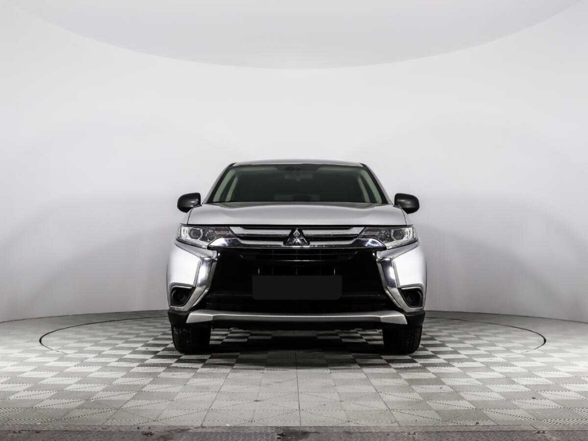 Mitsubishi Outlander 2018 года с пробегом. Фото: #1