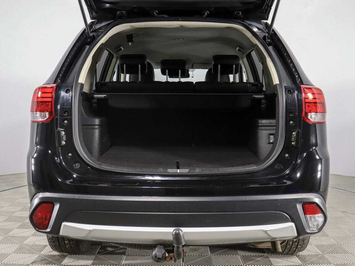 Mitsubishi Outlander 2017 года с пробегом. Фото: #8