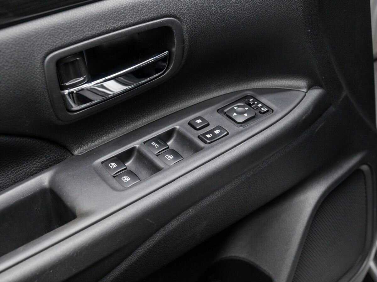 Mitsubishi Outlander 2018 года с пробегом. Фото: #15