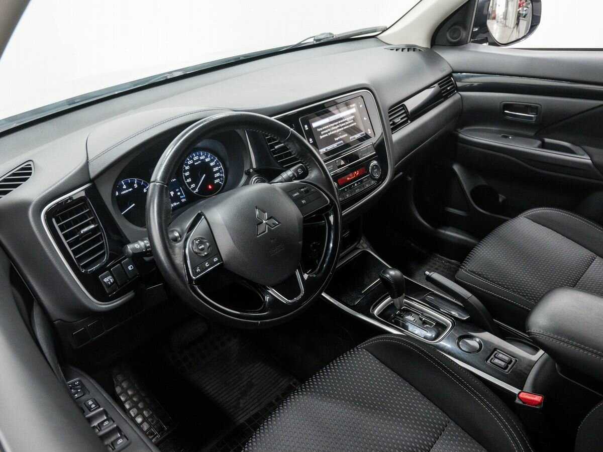 Mitsubishi Outlander 2019 года с пробегом. Фото: #13