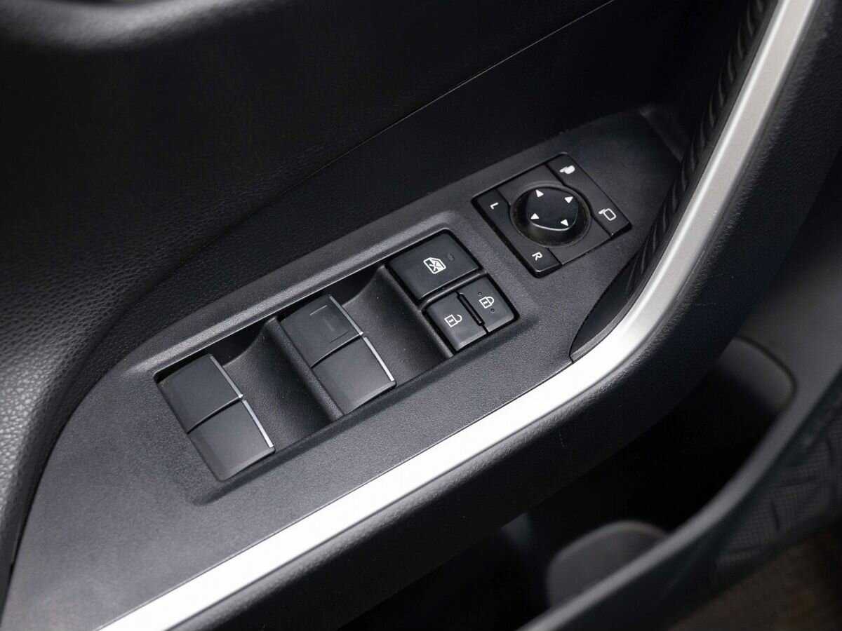 Toyota RAV4 2021 года с пробегом. Фото: #18