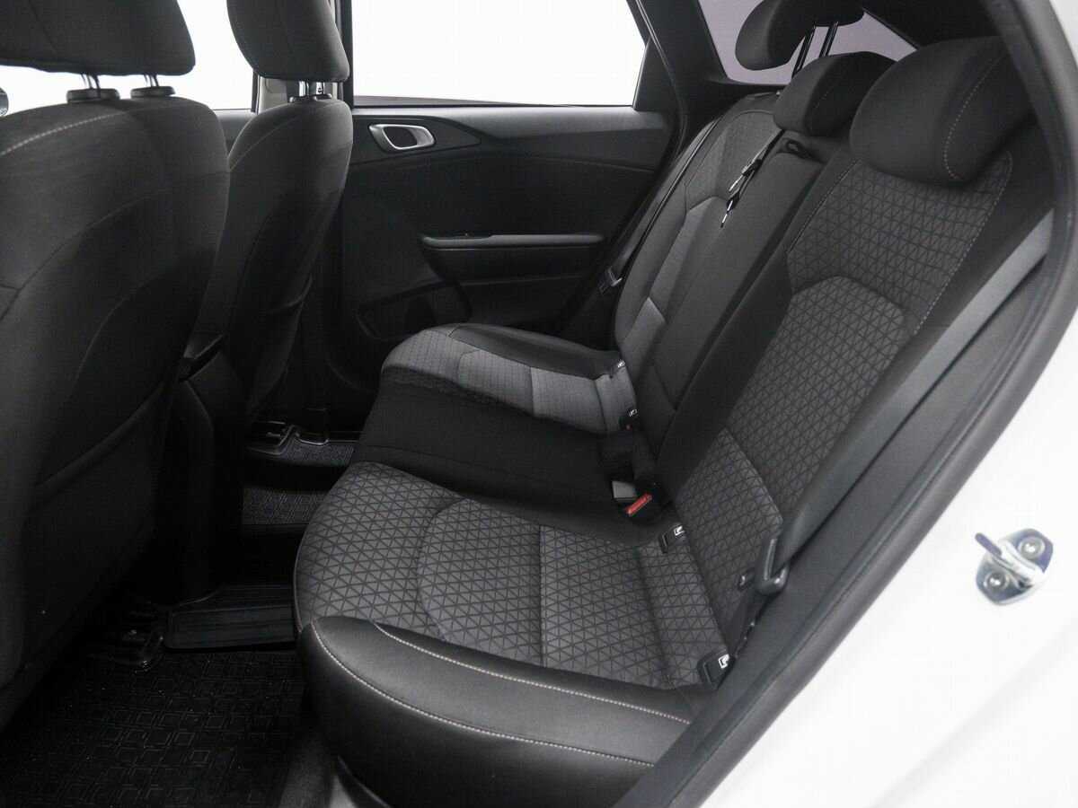 Kia Ceed 2020 года с пробегом. Фото: #12