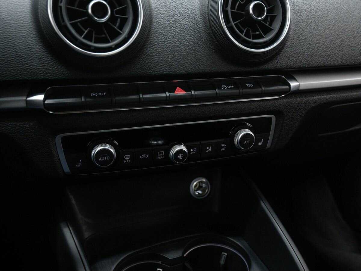 Audi A3 2020 года с пробегом. Фото: #19