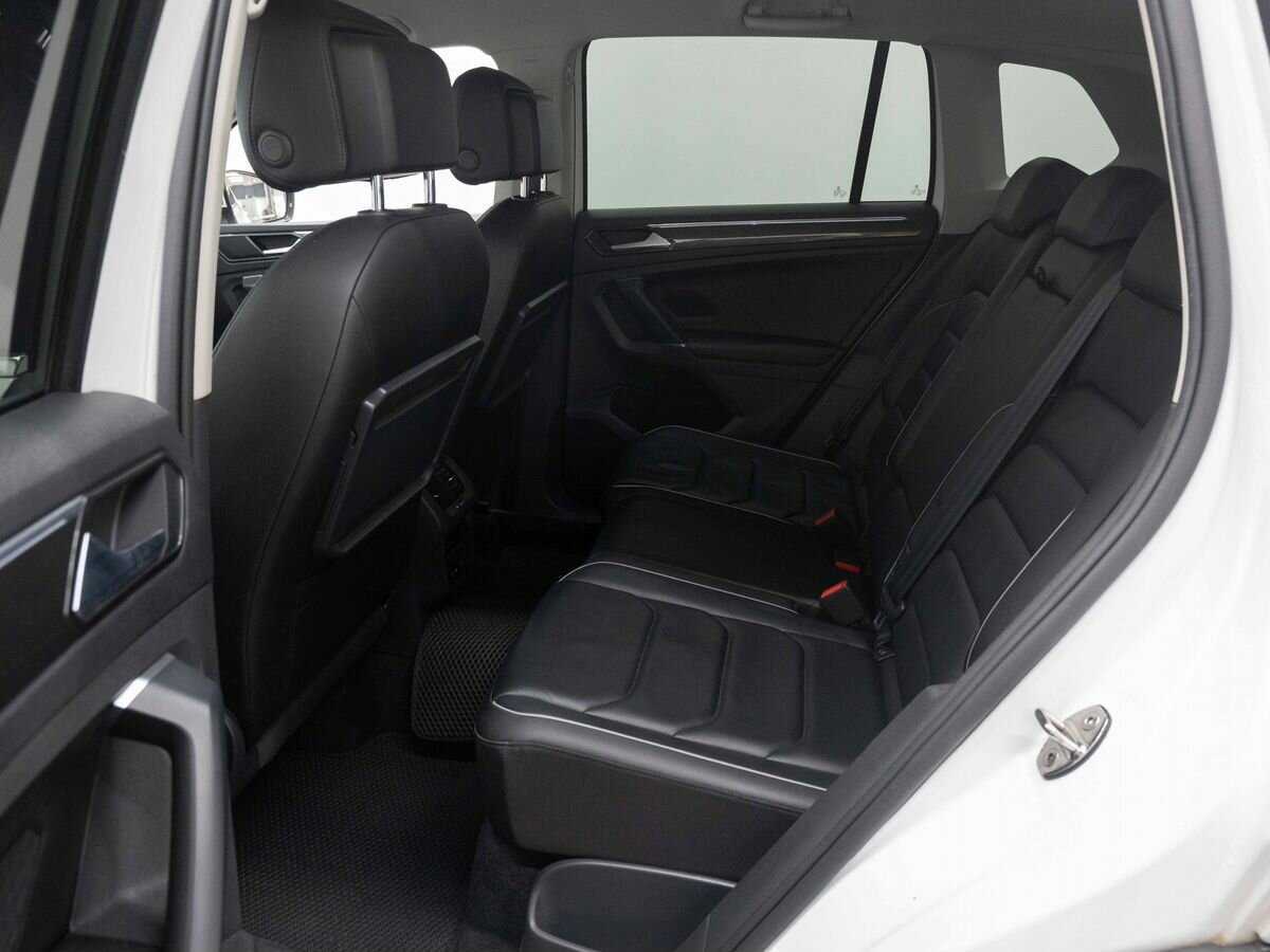 Volkswagen Tiguan 2018 года с пробегом. Фото: #9