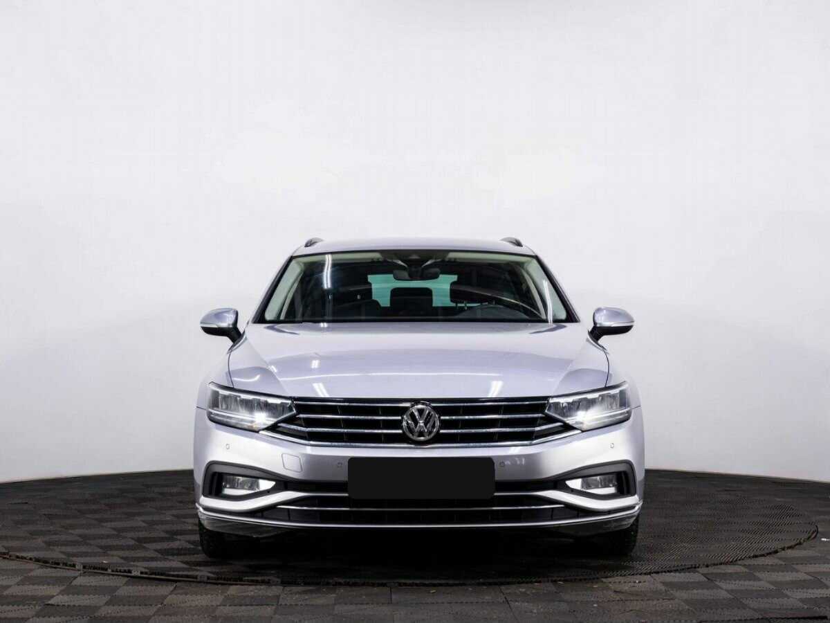 Volkswagen Passat 2020 года с пробегом. Фото: #1