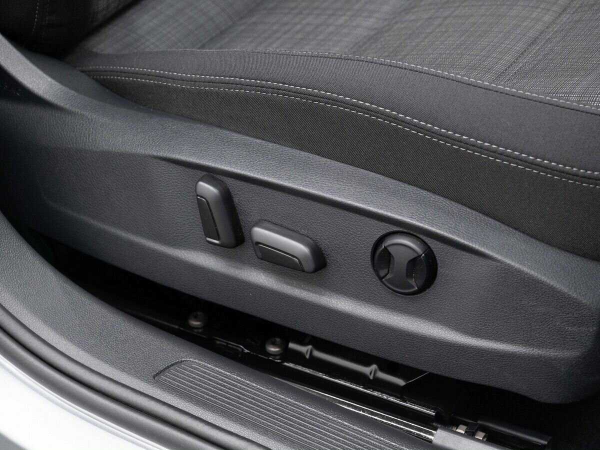 Volkswagen Passat 2020 года с пробегом. Фото: #14