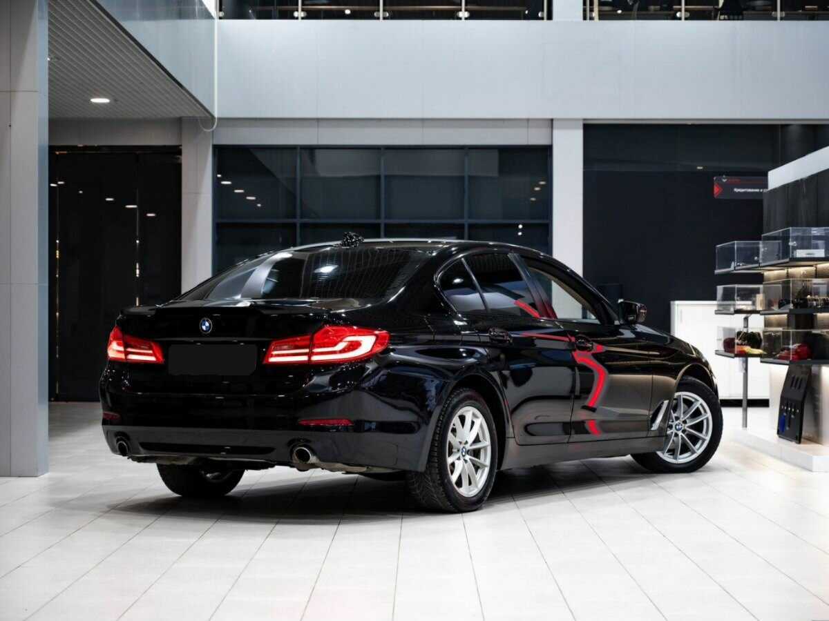 BMW 5 серии 2017 года с пробегом. Фото: #4