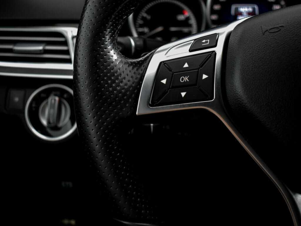 Mercedes-Benz E-Класс 2015 года с пробегом. Фото: #16