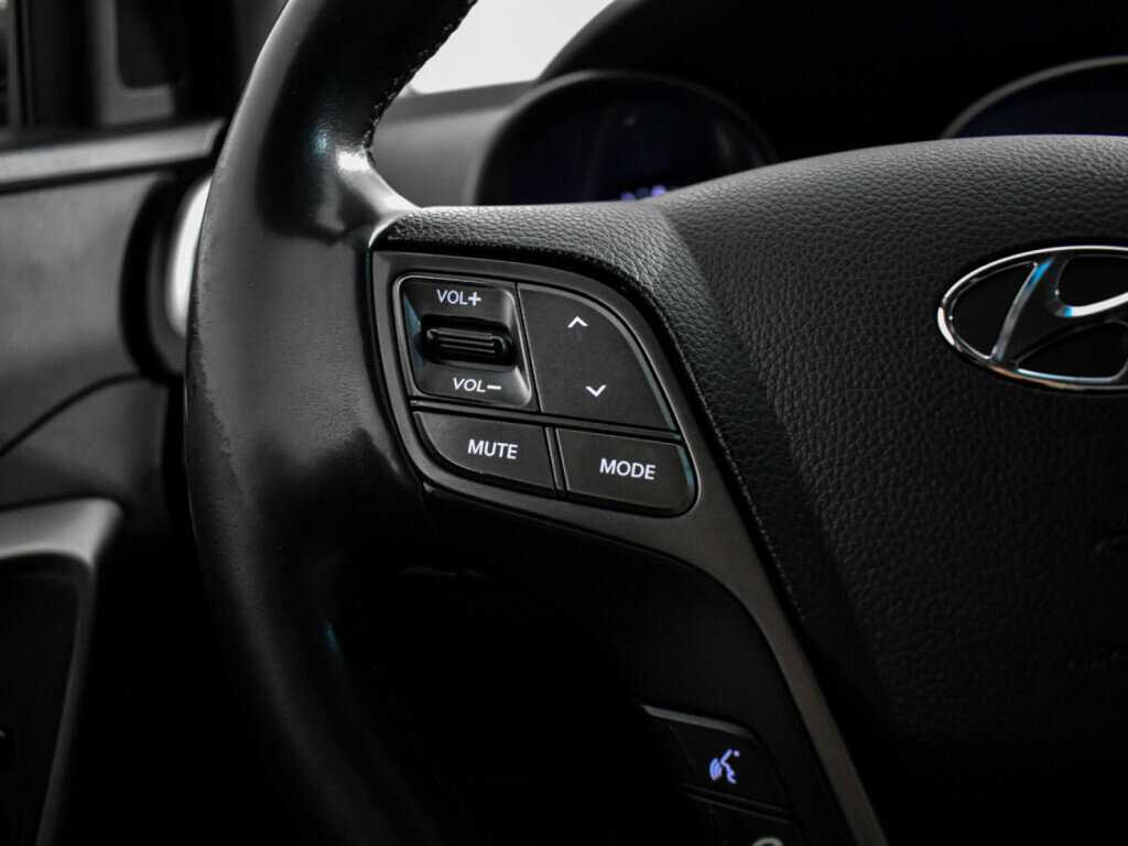 Hyundai Santa Fe 2016 года с пробегом. Фото: #16