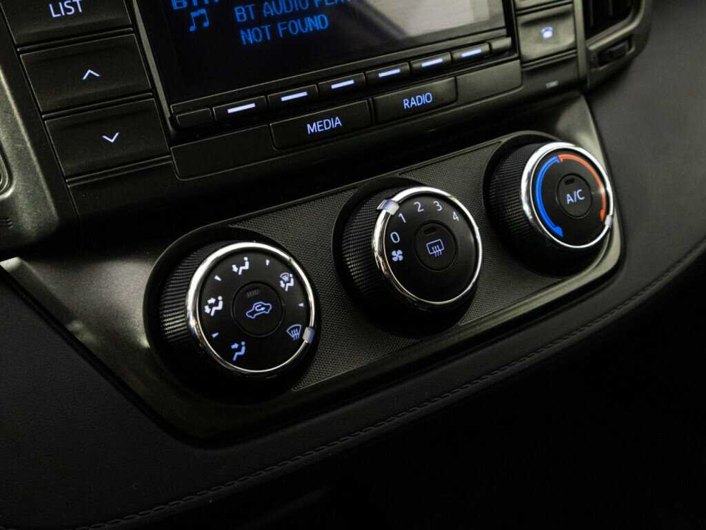 Toyota RAV4 2013 года с пробегом. Фото: #15