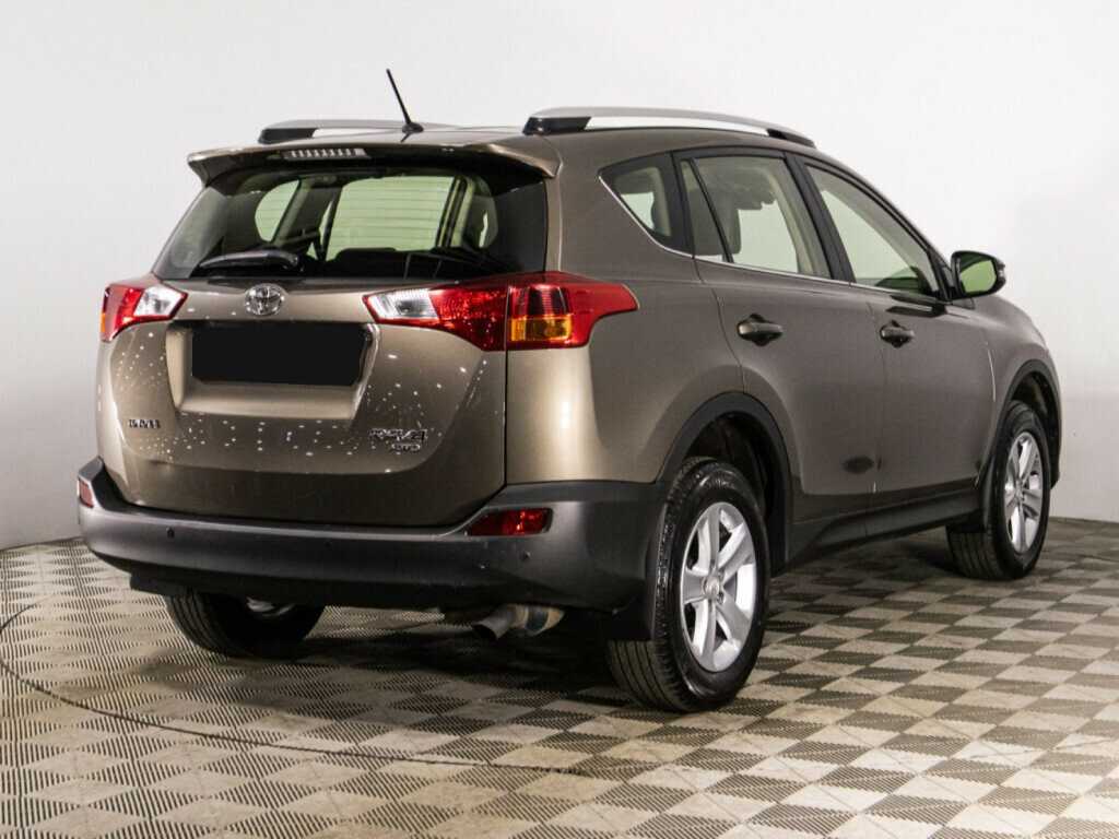 Toyota RAV4 2013 года с пробегом. Фото: #4