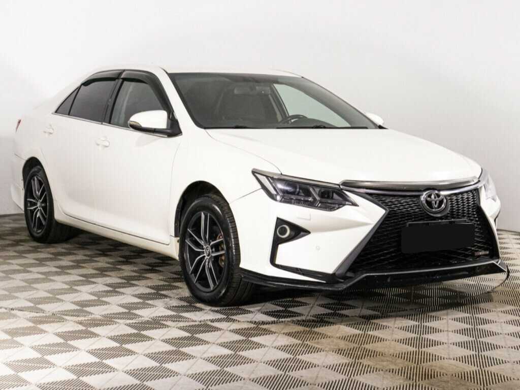Toyota Camry 2018 года с пробегом. Фото: #2