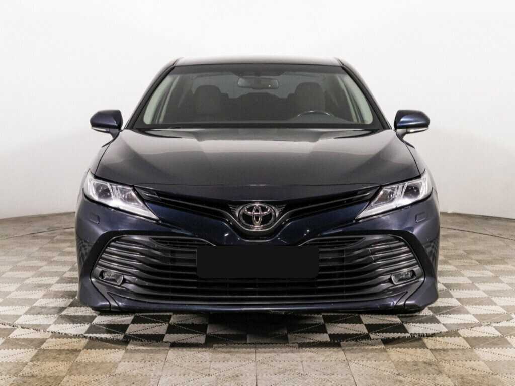 Toyota Camry 2019 года с пробегом. Фото: #1
