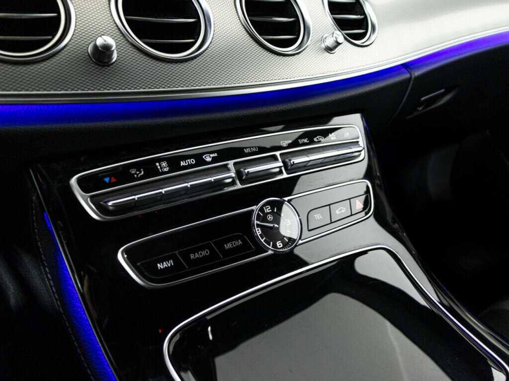 Mercedes-Benz E-Класс 2017 года с пробегом. Фото: #15