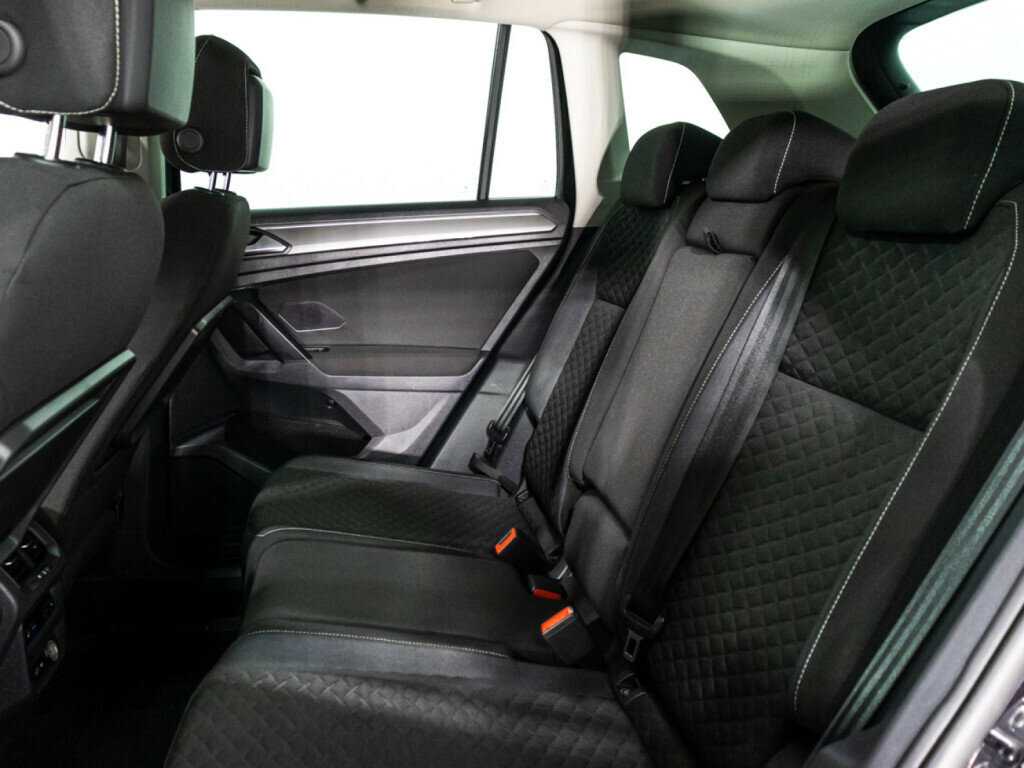 Volkswagen Tiguan 2018 года с пробегом. Фото: #9