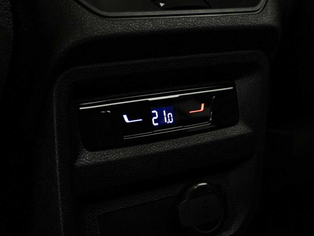 Volkswagen Tiguan 2021 года с пробегом. Фото: #17