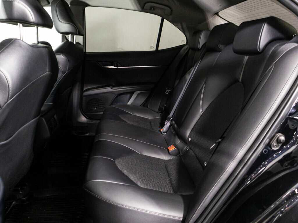 Toyota Camry 2021 года с пробегом. Фото: #9