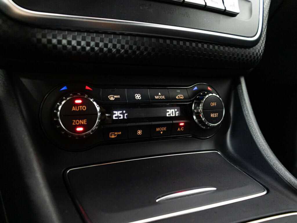 Mercedes-Benz A-Класс 2016 года с пробегом. Фото: #14