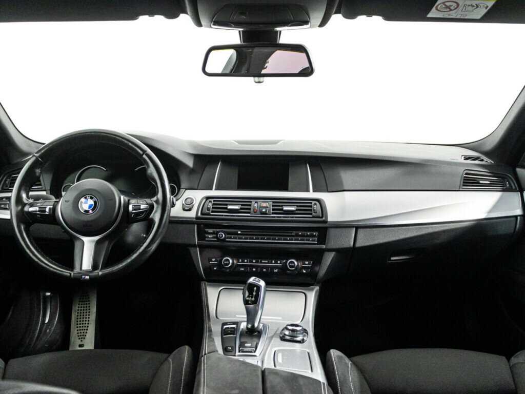 BMW 5 серии 2016 года с пробегом. Фото: #12