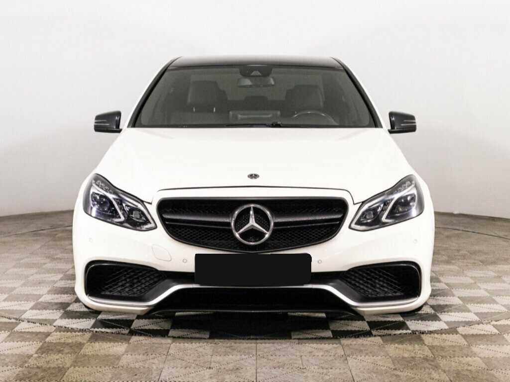 Mercedes-Benz E-Класс 2015 года с пробегом. Фото: #1