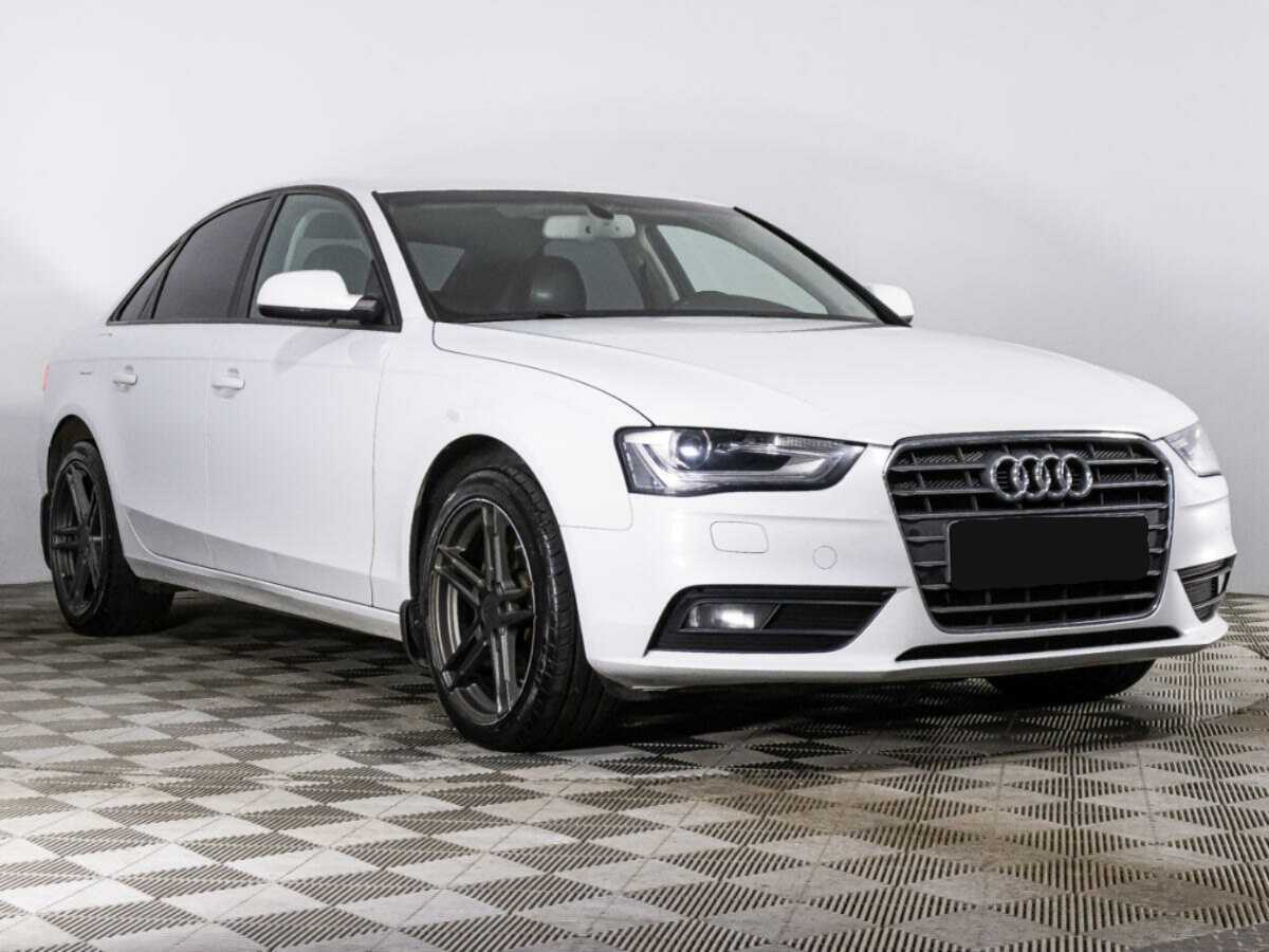 Audi A4 2015 года с пробегом. Фото: #2