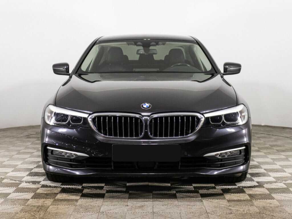 BMW 5 серии 2018 года с пробегом. Фото: #1