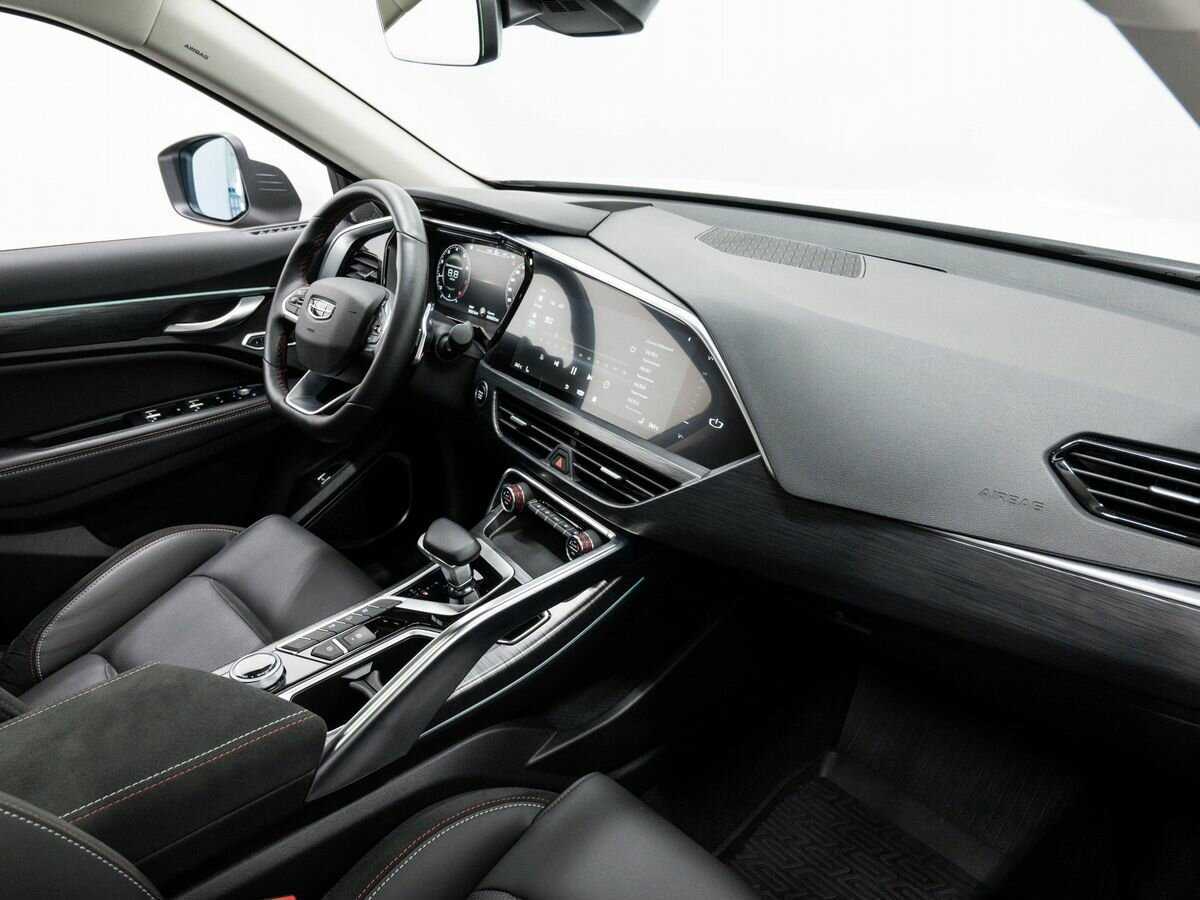 Geely Tugella 2021 года с пробегом. Фото: #8