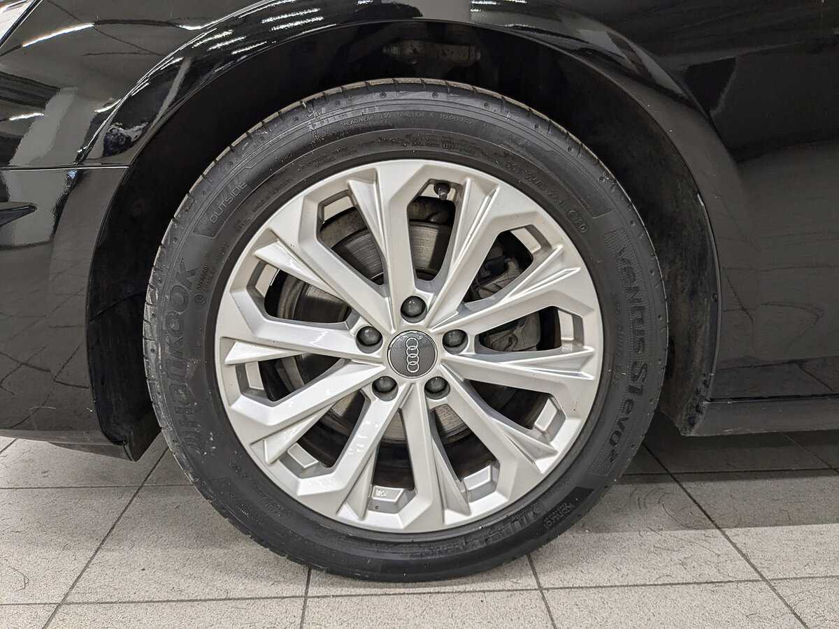 Audi A4 2020 года с пробегом. Фото: #11