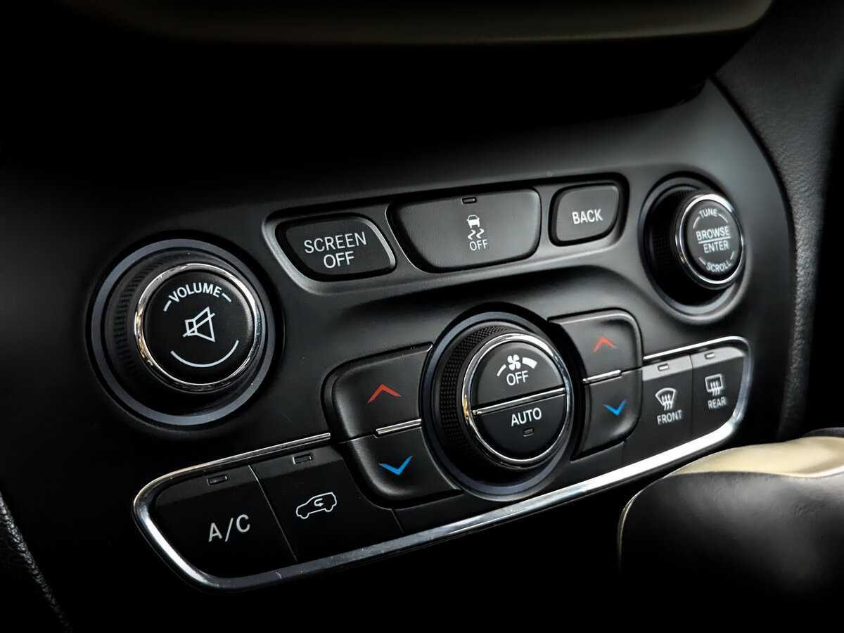 Jeep Cherokee 2014 года с пробегом. Фото: #23